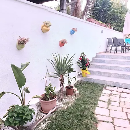 Holiday home Il Giardino Di Malu' Santa Maria al Bagno
